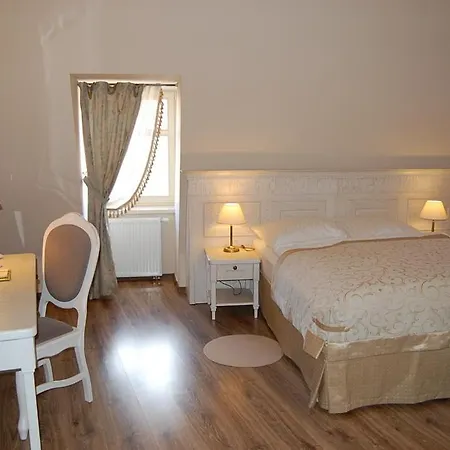 Oda ve Kahvaltı Palac Struga