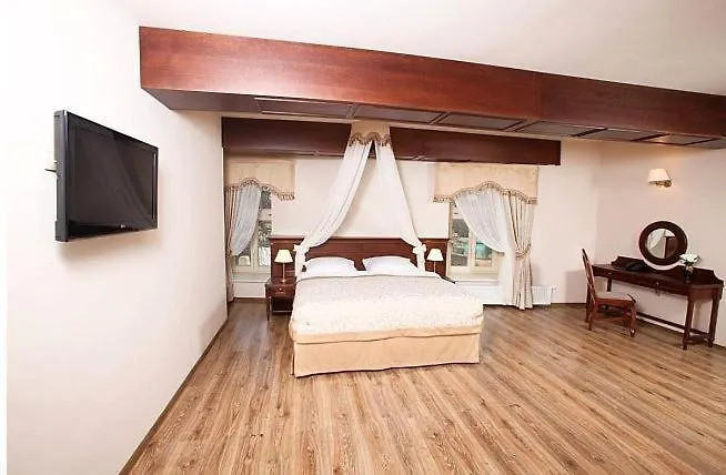 Nocleg ze śniadaniem Palac Struga