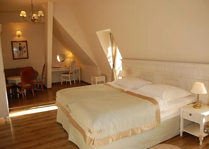 Nocleg ze śniadaniem Palac Struga