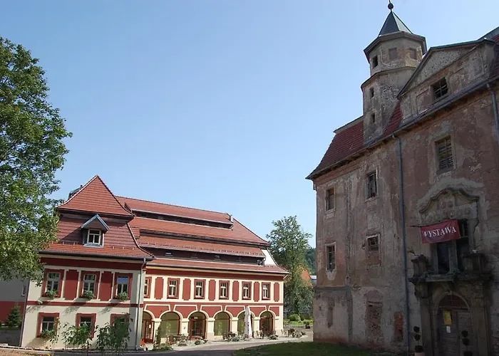 Palac Struga Nocleg ze śniadaniem 3*