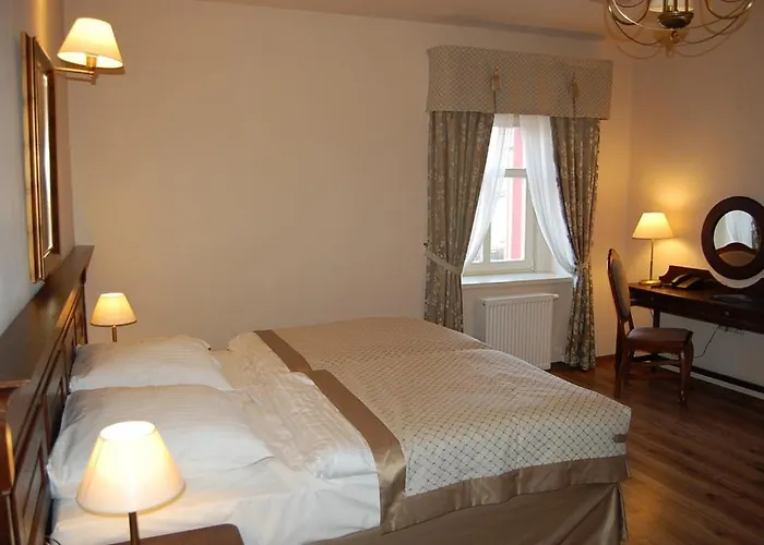 Palac Struga Nocleg ze śniadaniem Lubawka